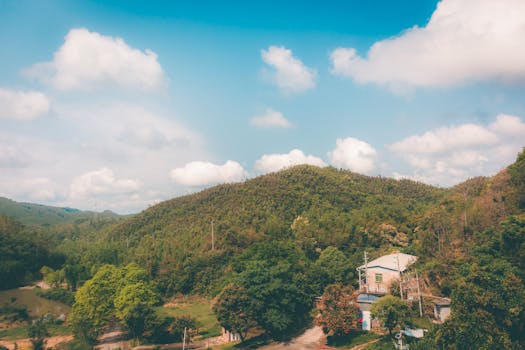 杭州核心区土地竞争持续升温，保利发展接连布局两大板块。