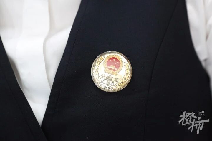 杭州80岁大伯求助:我想把部分存款留给女朋友,“我走了以后,怕她和我女儿因为存折里的钱发生纠纷”,是不是要做个遗嘱公证? 新闻 杭州80岁大伯求助:我想把部分存款留给女朋友,“我走了以后,怕她和我女儿因为存折里的钱发生纠纷”,是不是要做个遗嘱公证? 新闻