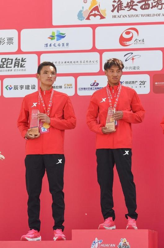 何杰祝贺丰配友打破纪录:马踏东京,我们是对手、是战友 新闻