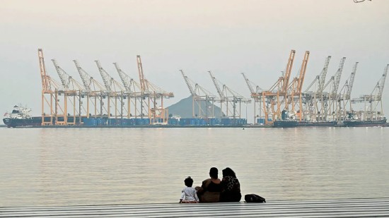 霍尔木兹海峡风云再起，国际能源署紧急释储应对供应冲击。