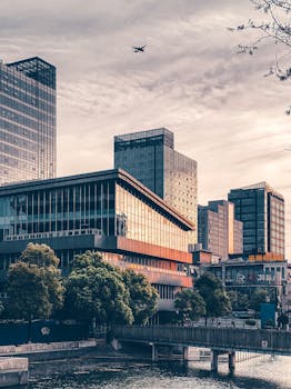 从存量博弈到价值重塑：平安穿越周期的增长逻辑