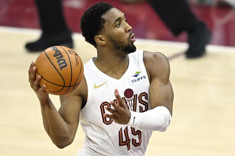 没有库里的日子,勇士靠什么撑着?这一场球让人既心疼又敬佩 体育新闻