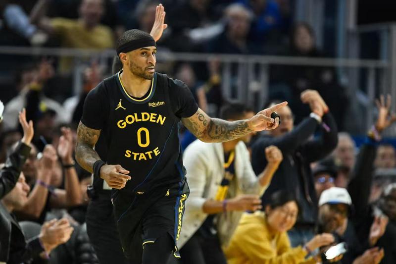 没有库里的日子,勇士靠什么撑着?这一场球让人既心疼又敬佩 体育新闻