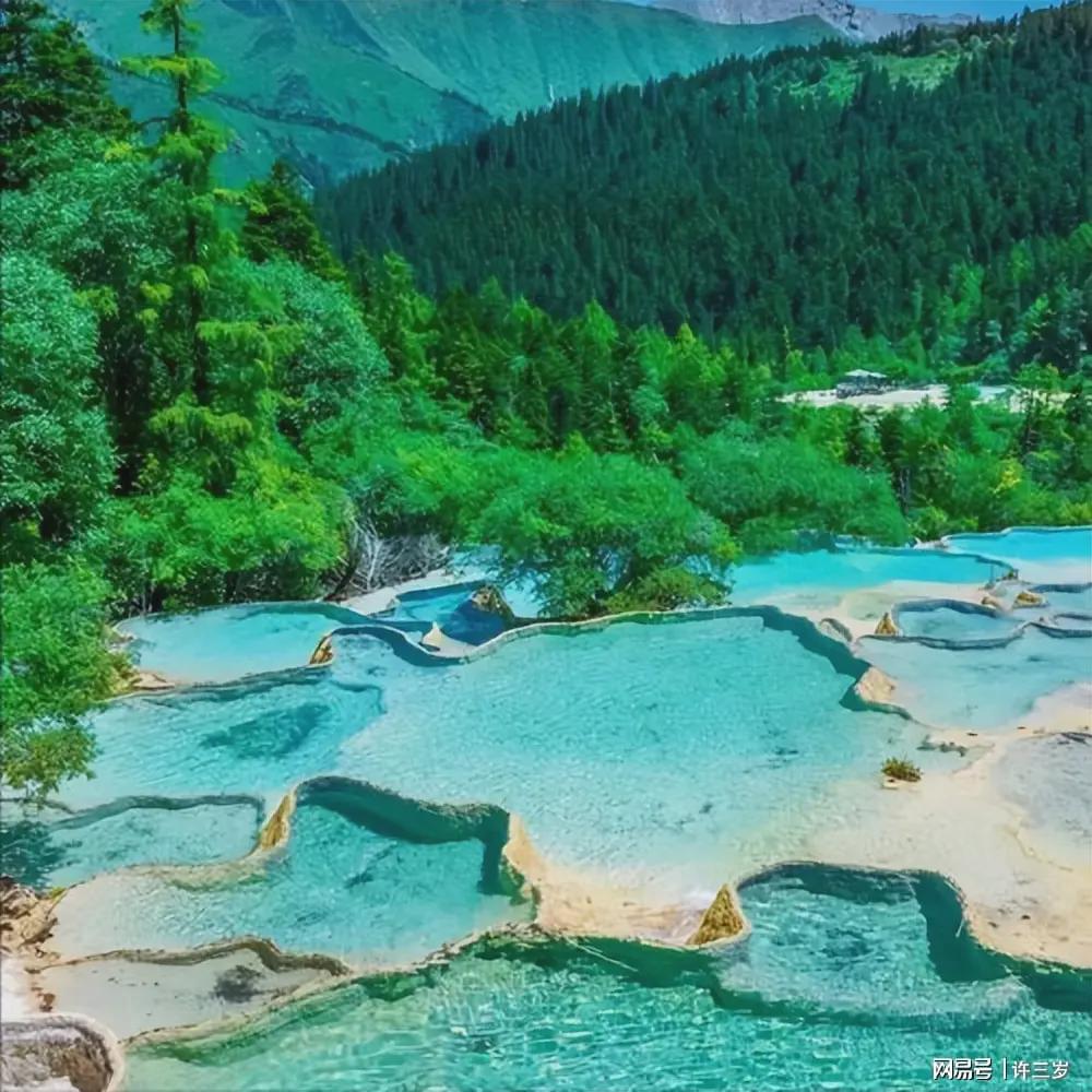  【深度解析】黄龙钙华彩池保护机制：一场尿液事件背后的景区应急响应体系 文化旅游